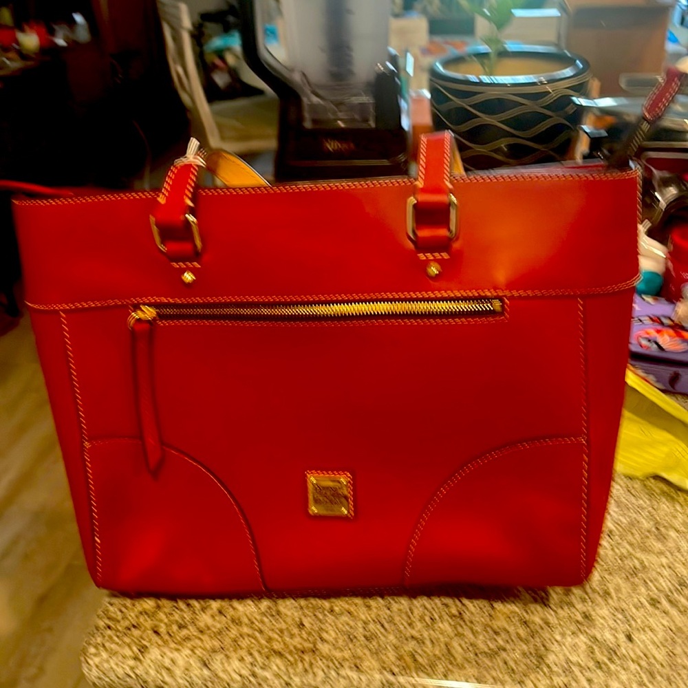 Doone & Burke brand new purse called lg Beacon Mila tote.
